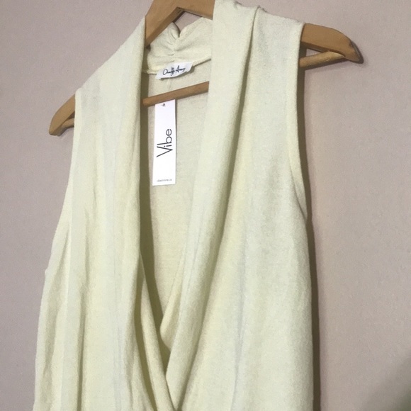 Charlotte Avery Yellow Open Front Blouse New - Picture 3 of 8